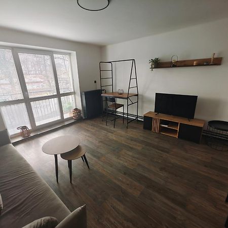 Apartman Opava S Parkovanim Exterior foto